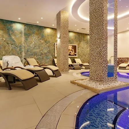 Buket 4* زلاتيبور