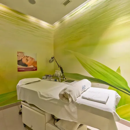 Buket 4* زلاتيبور