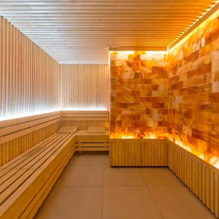 Buket 4* زلاتيبور